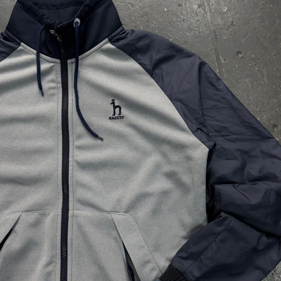 100 헤지스 골프 집업  상품이미지2