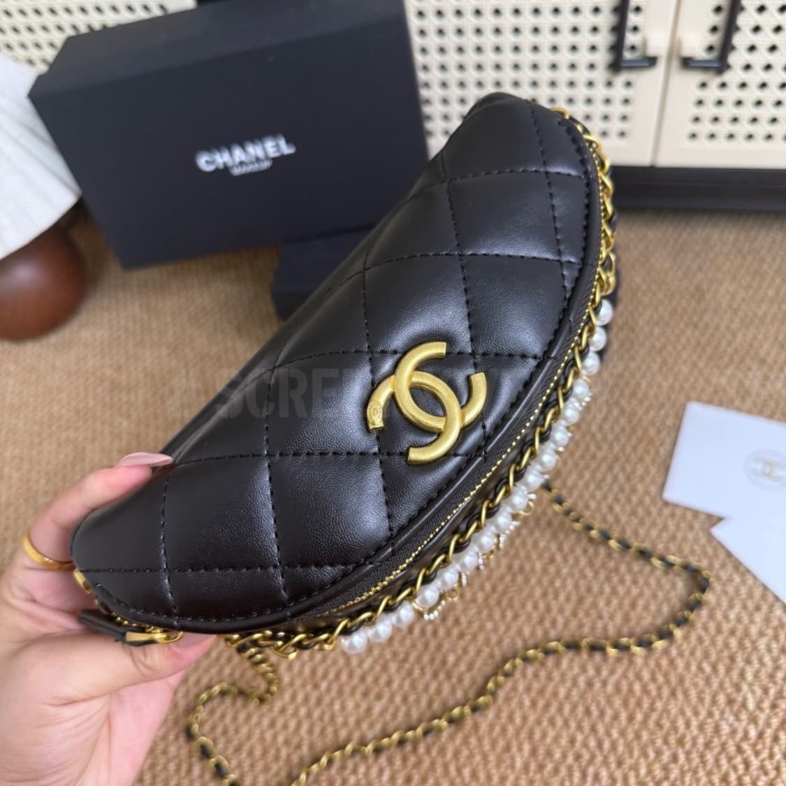 샤넬 VIP 진주 레터링 힙색 메신저백 크로스 체인백  상품이미지4