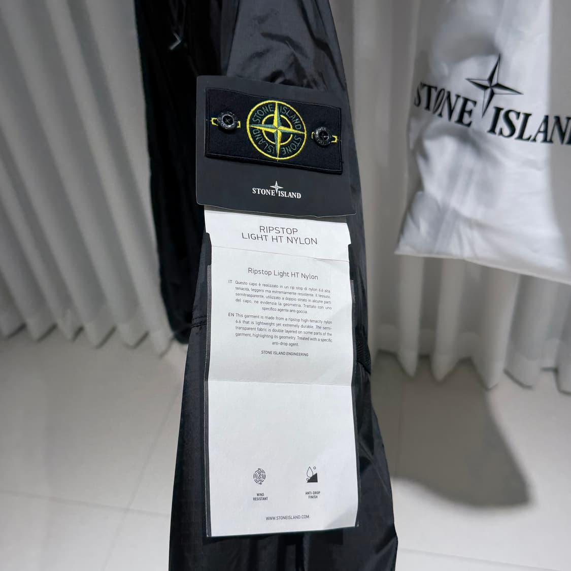 (A+/XXL) / 스톤아일랜드 립스탑 나일론 라이트 후드 자켓 상품이미지3