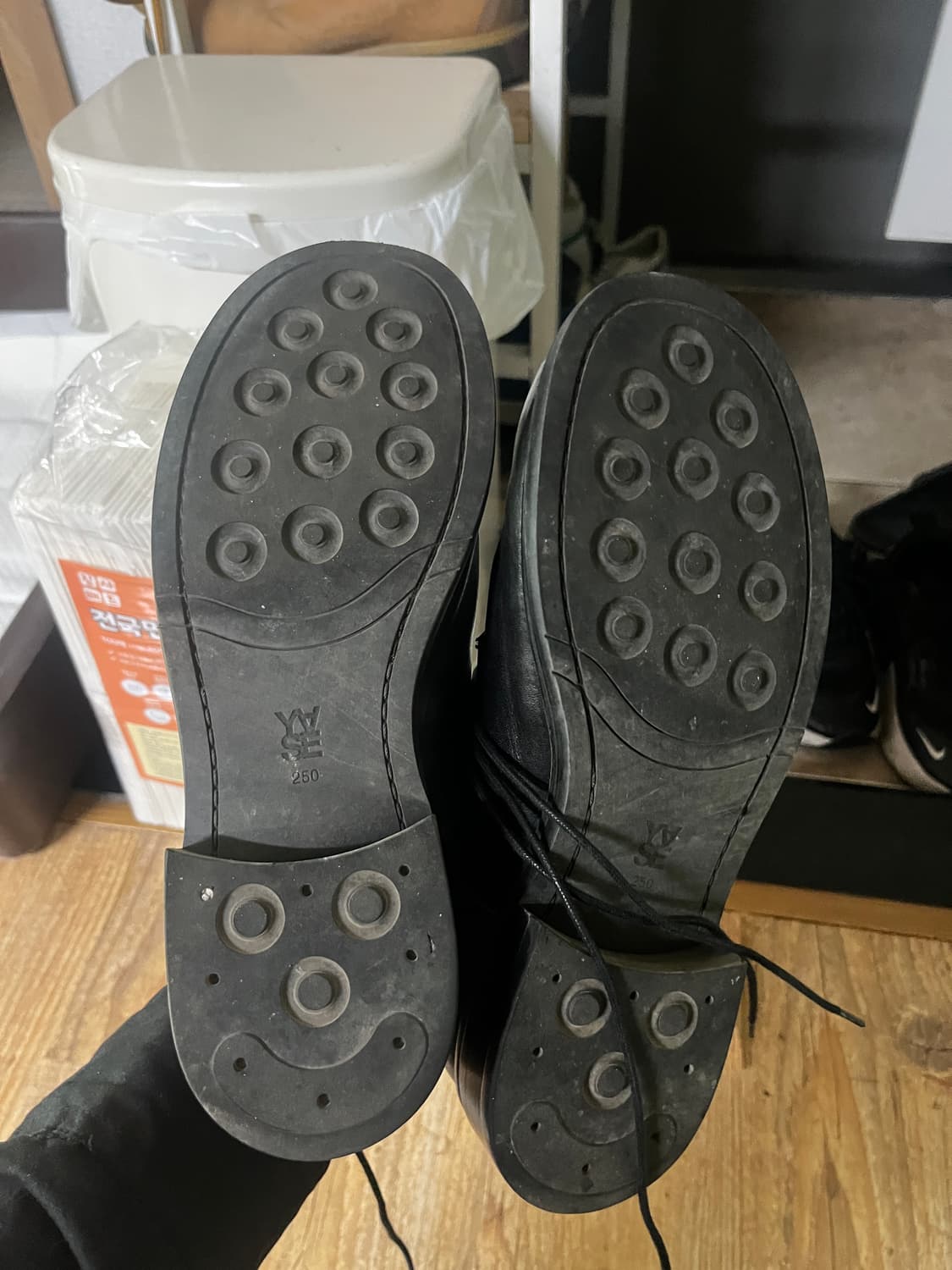 야세 우든 더비 슈즈 홀스하이드 블랙 상품이미지4