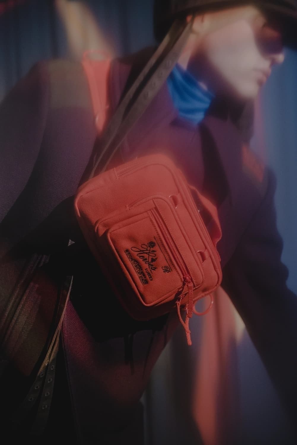 라프시몬스x이스트팩 루프링 웨이스트백 오렌지컬러 상품이미지2