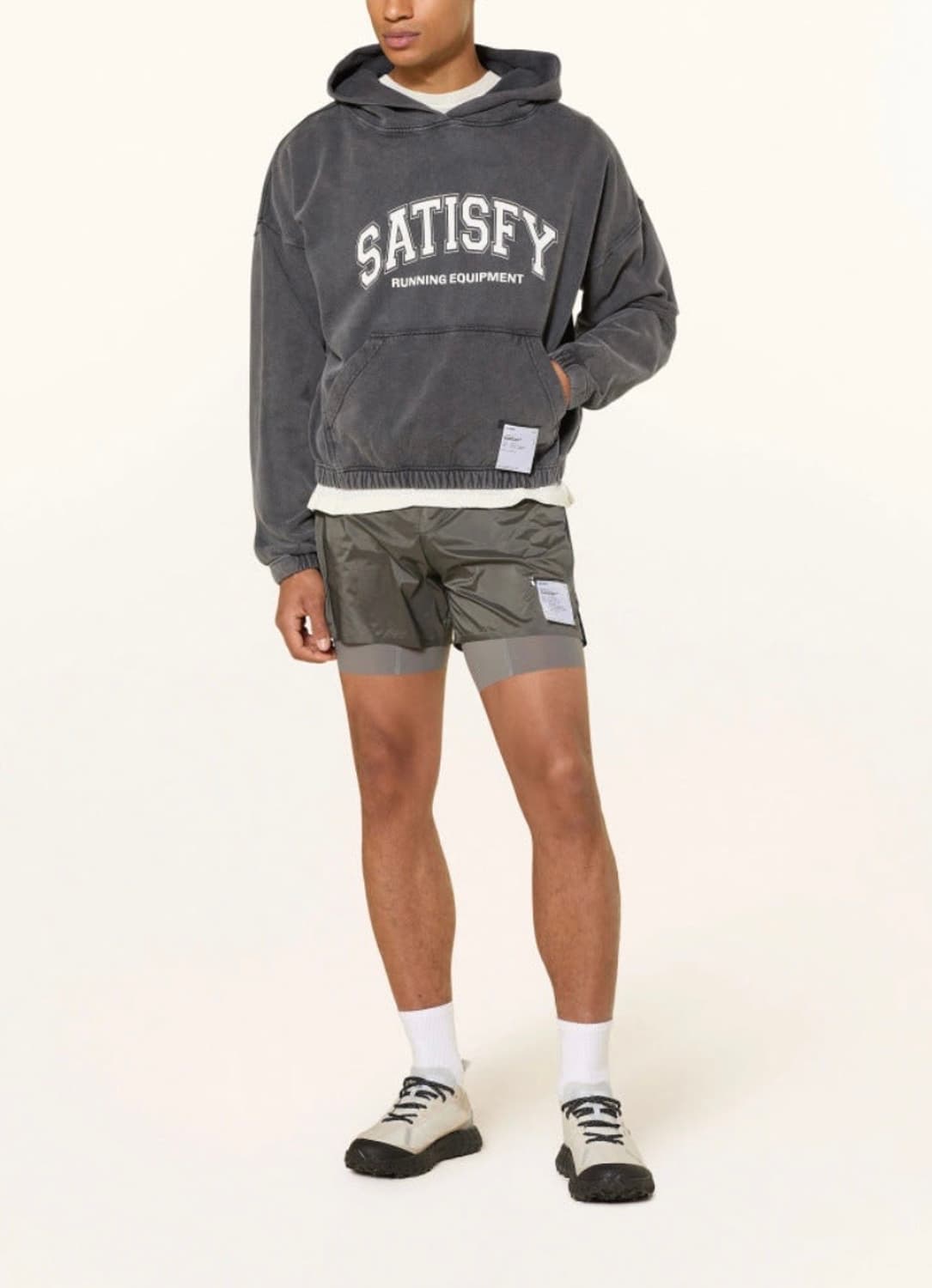 새상품) SATISFY 새티스파이 소프트셀 후디 L 상품이미지3