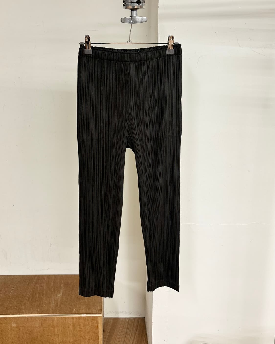 플리츠 플리즈 그레이 밴딩 플리츠 크롭 팬츠  상품이미지1