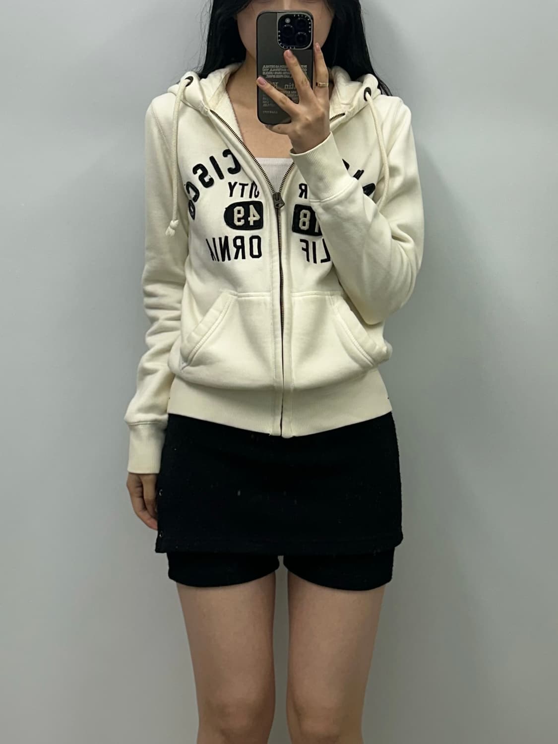 후아유 y2k 와투케 화이트 후드집업 상품이미지1