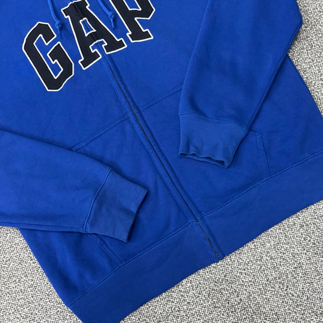 갭 자수로고 후드집업 상품이미지3