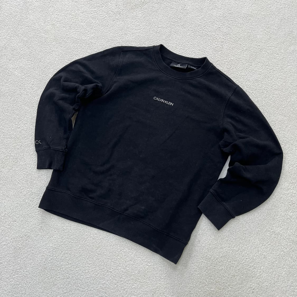 L 캘빈클라인 스몰로고 긴팔 맨투맨 0323M 상품이미지1