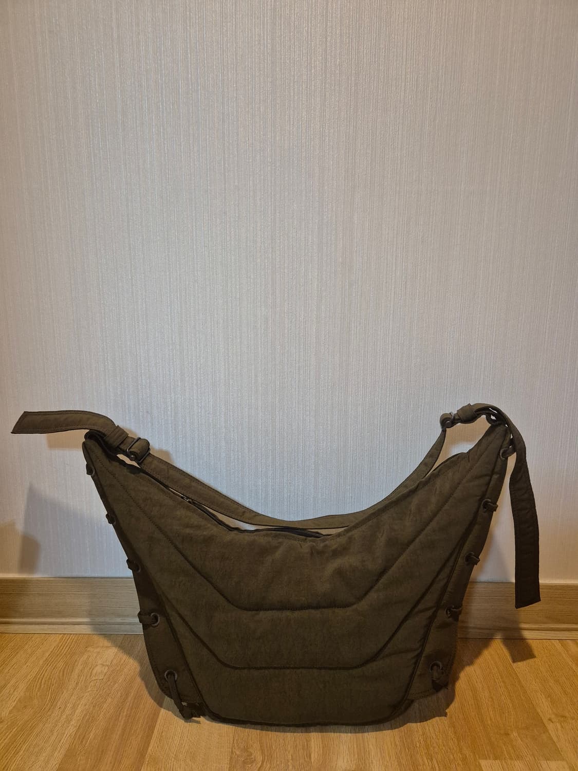 르메르 게임백 미디움 카키 상품이미지1