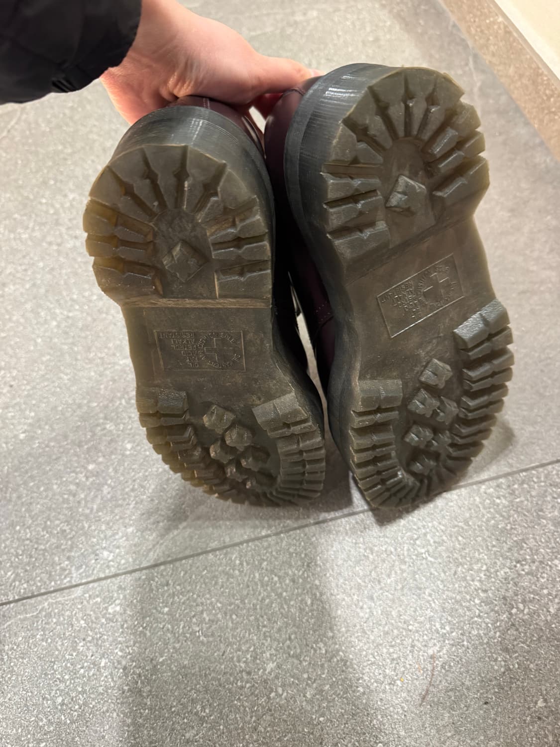 닥터마틴 쿼드 버건디 uk4 상품이미지7