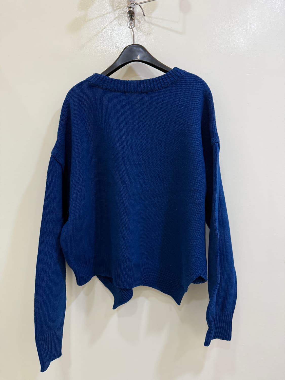 톰보이 딥블루 니트 스웨터 정품 상품이미지3