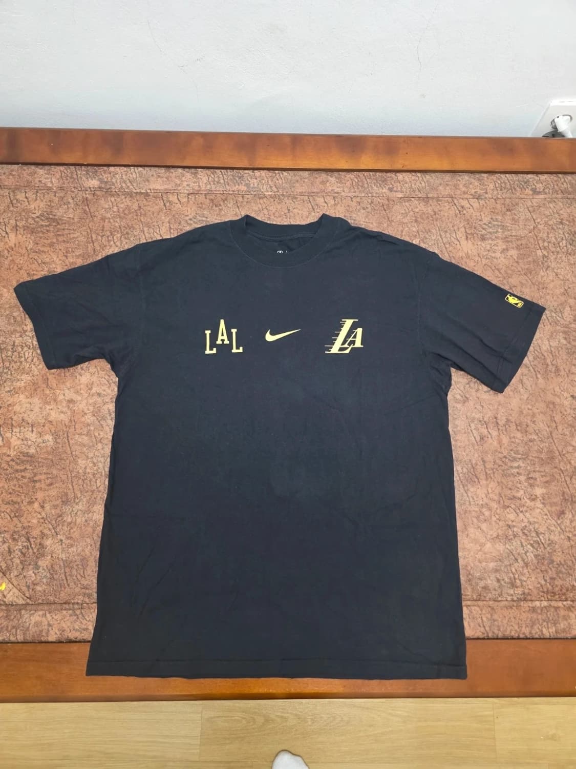 나이키 NBA LA 레이커스 코트사이드 맥스90 루즈핏 반팔티 M 상품이미지1