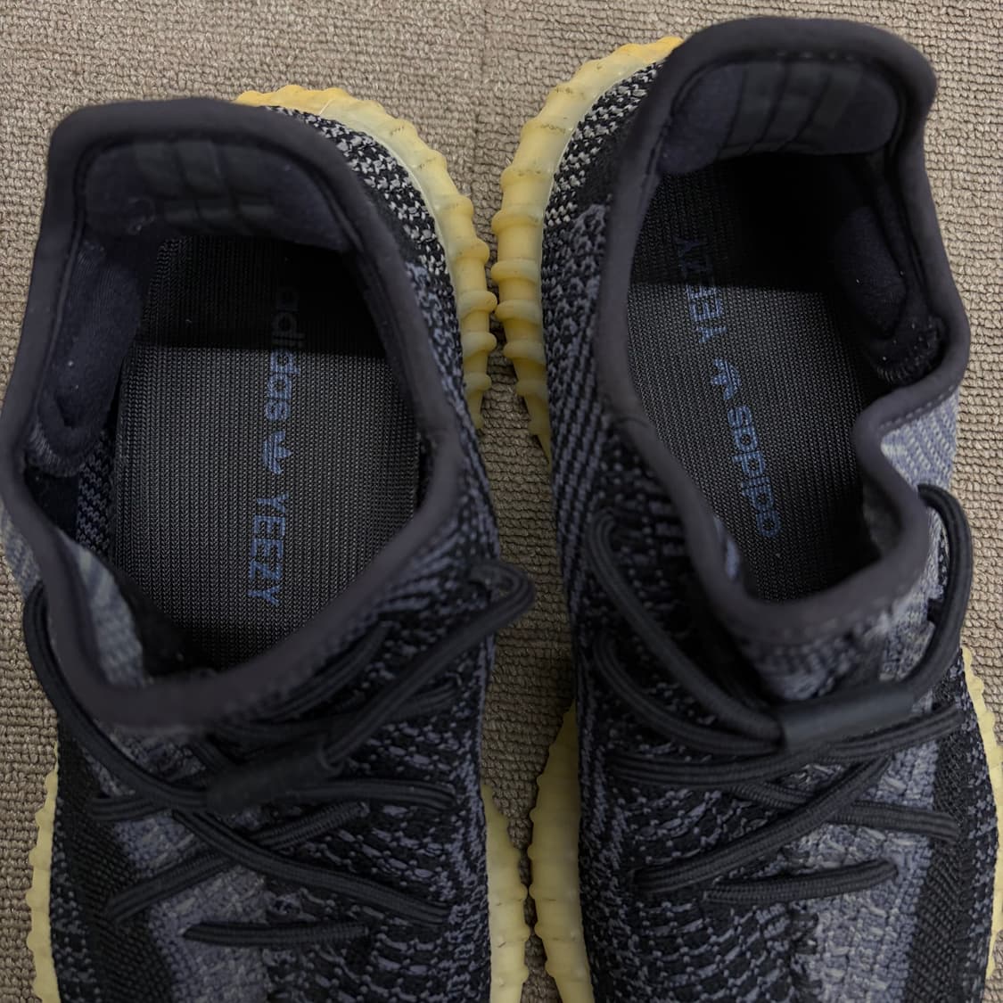 adidas 아디다스 이지부스트 350 V2 카본 상품이미지3