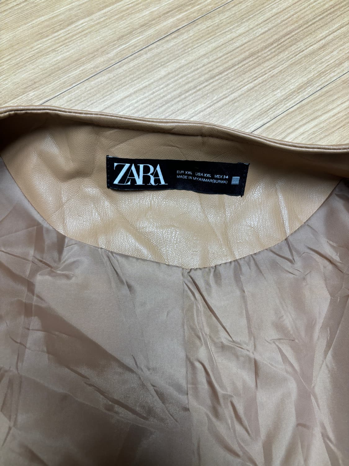 자라 카멜 라인 레더자켓 상품이미지4