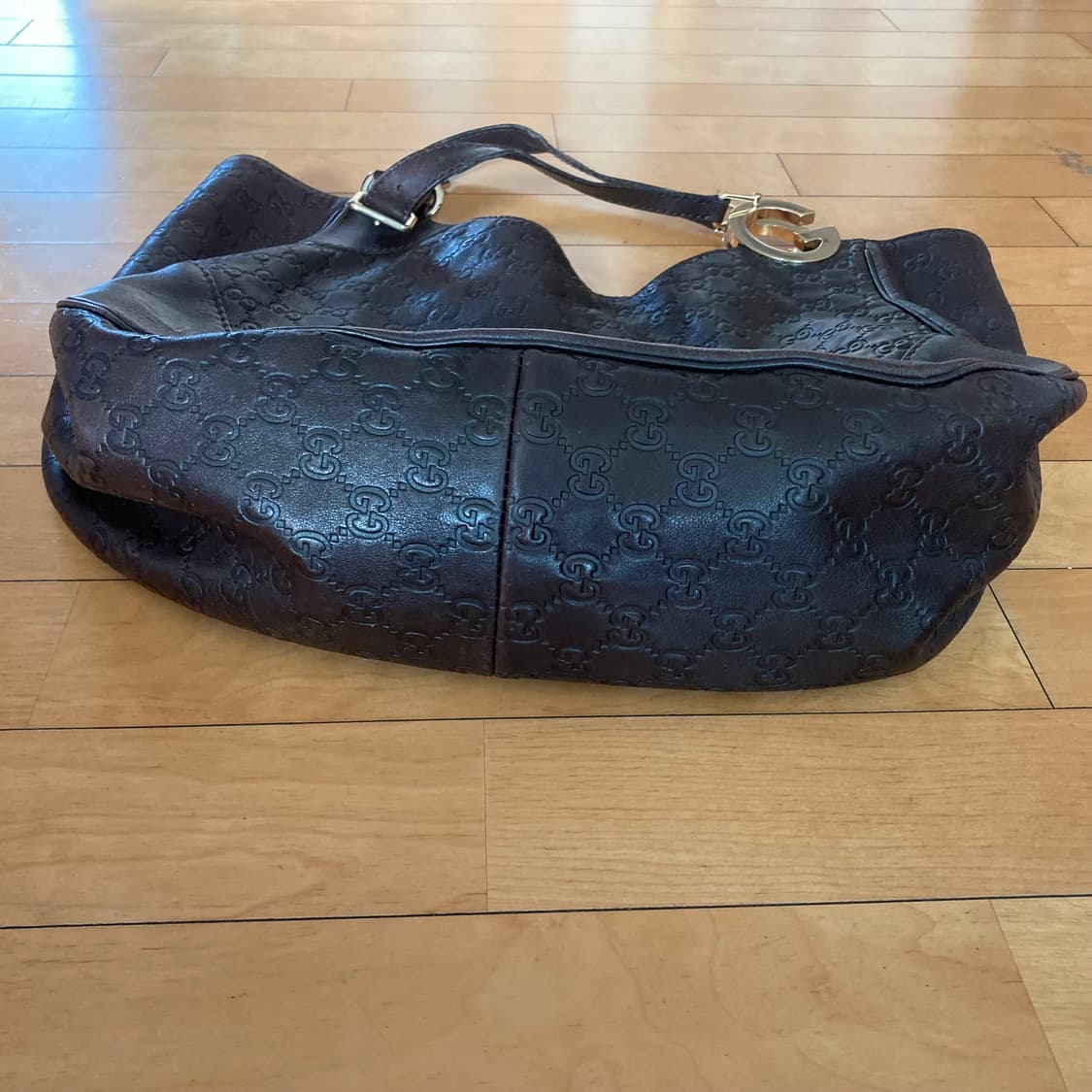 구찌 GG 시마 패턴 가죽 숄더백 상품이미지3