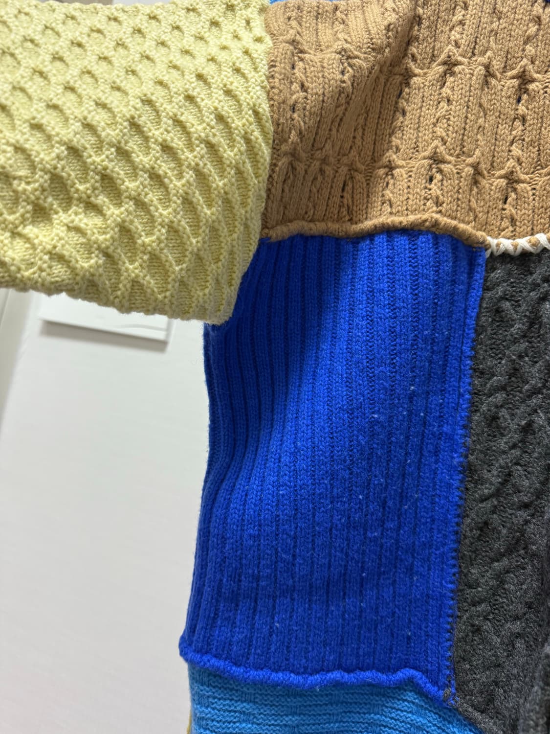 자라 X 아더에러 패치워크 니트 가디건 S-M 상품이미지4