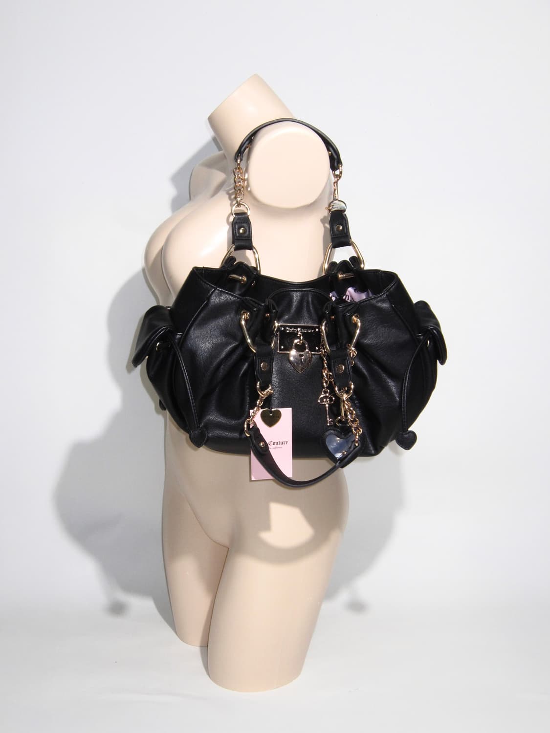 쥬시 꾸뛰르 하트 키링 챰 레더 숄더백 블랙 🖤 갸루 락시크 상품이미지1