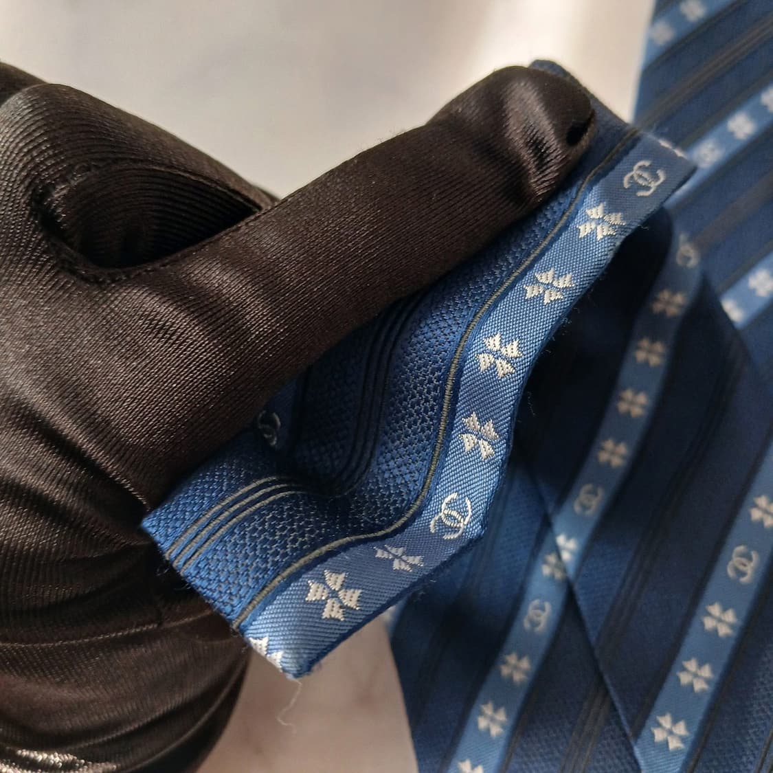 샤넬 실크 블루 자카드 로고 패턴 넥타이 9.5cm A~B등급 E849
 상품이미지9