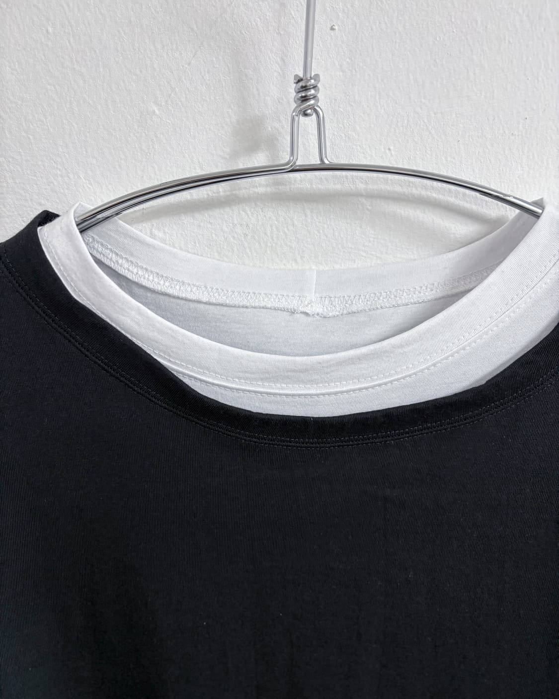 레이어드 넥 슬리브  상품이미지1