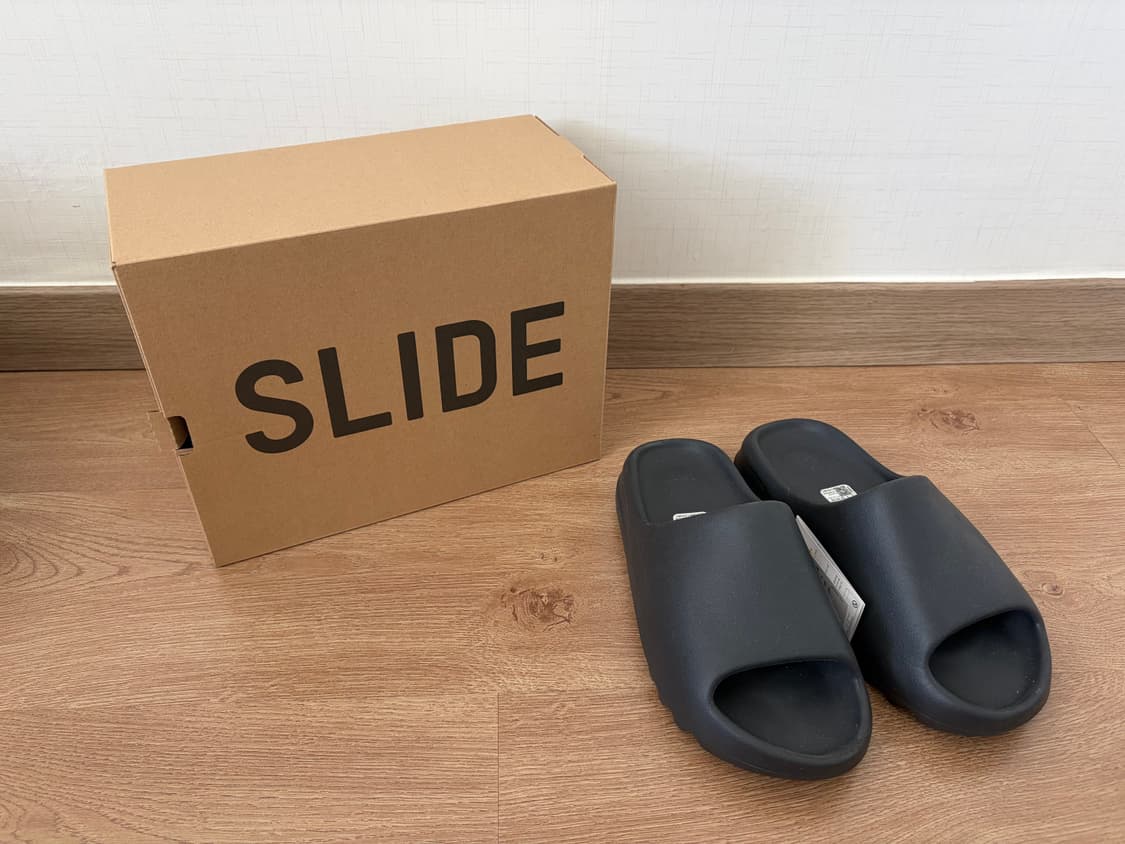 아디다스 이지 슬라이드 오닉스 상품이미지1