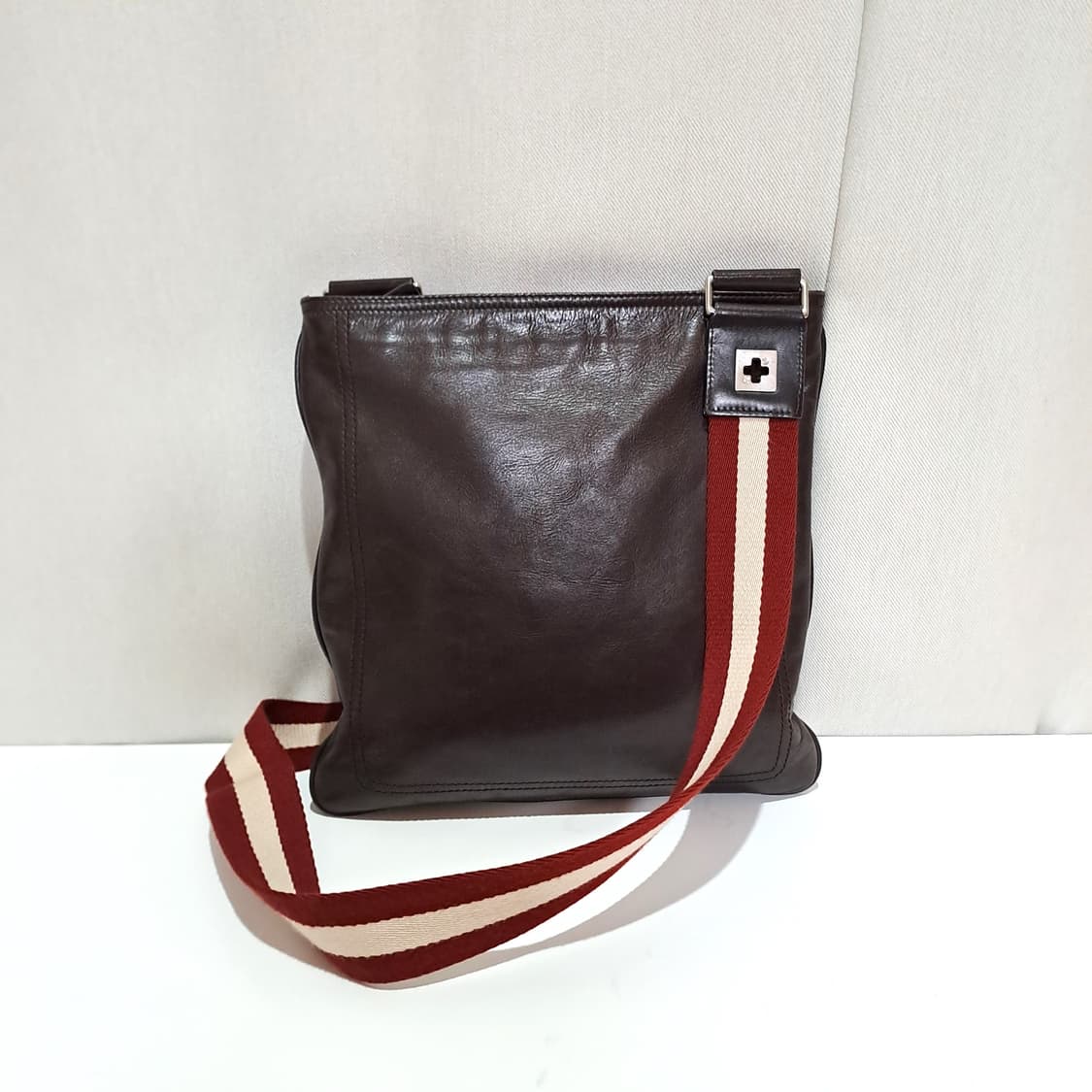 (택포) 발리 브라운레더 크로스백 B584 상품이미지1