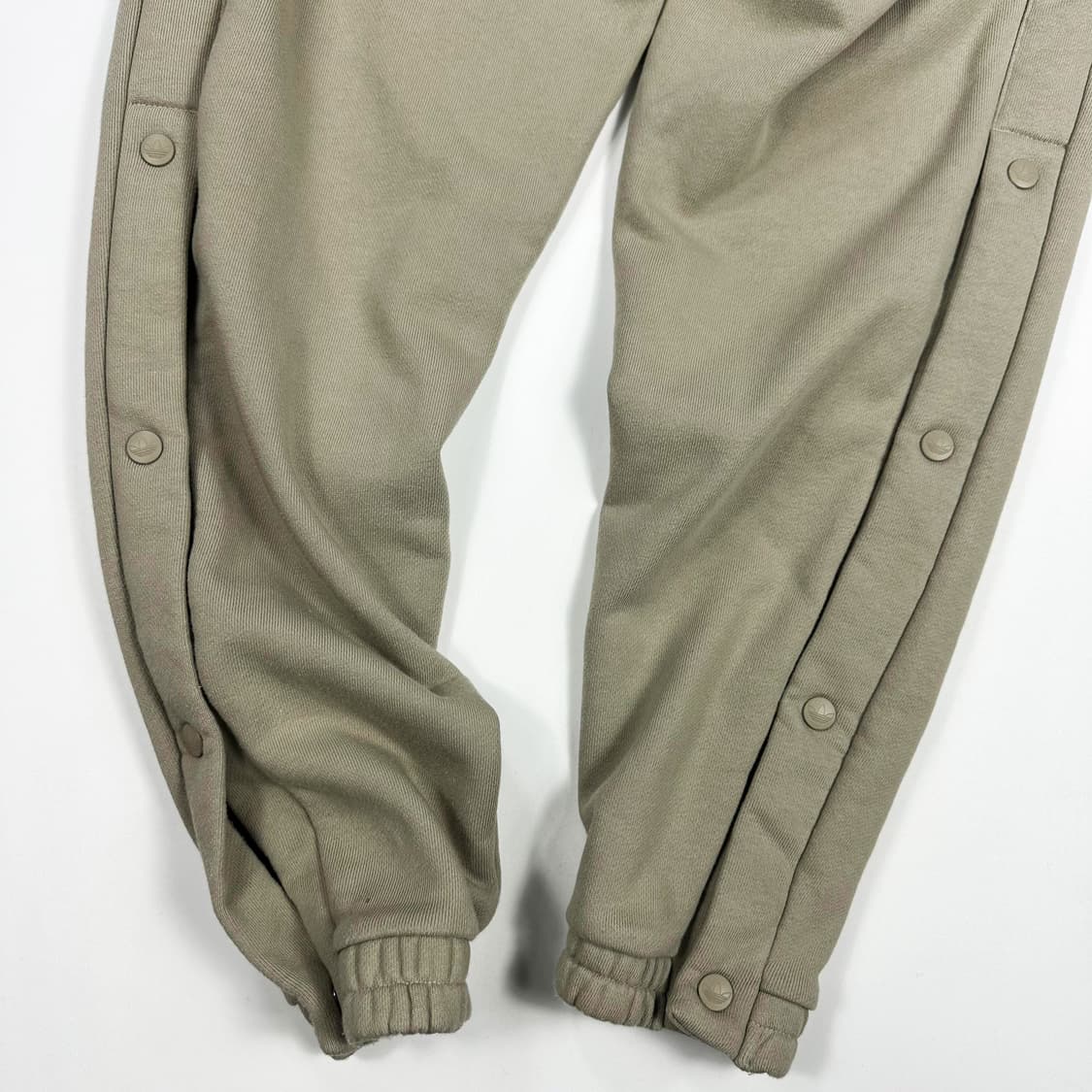 아디다스 트레포일 사이드 버튼 카키 조거팬츠 (S) 상품이미지5