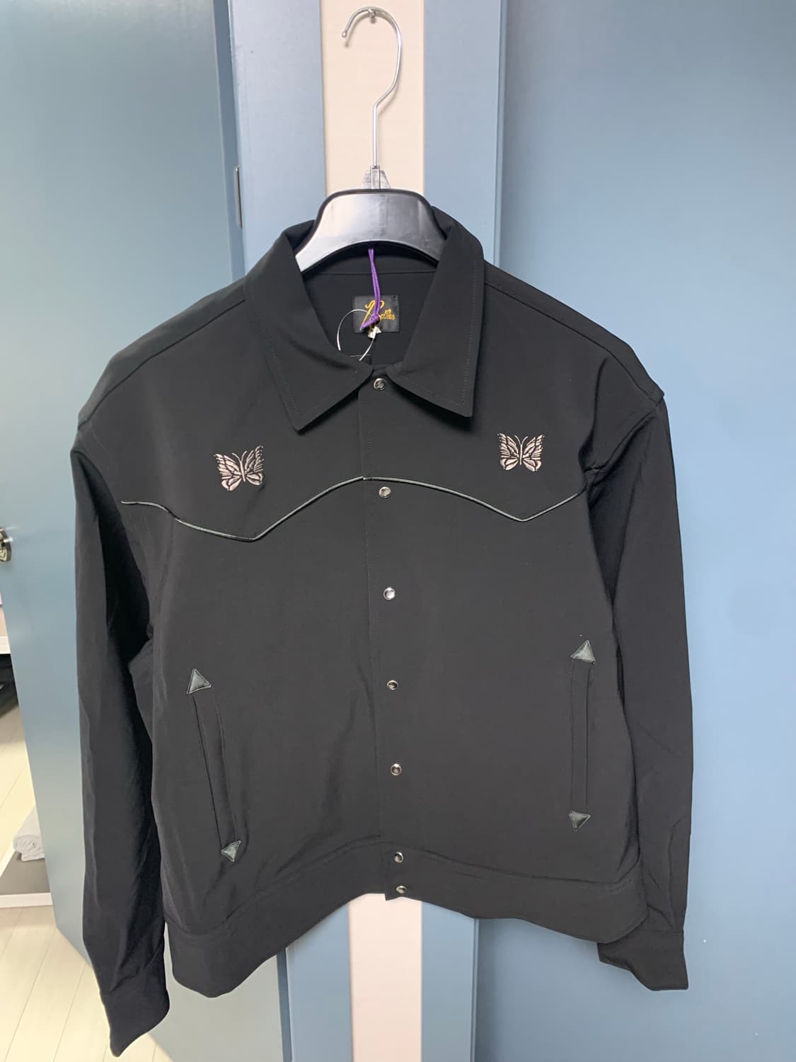 니들스 25SS 블랙 파이핑 카우보이 자켓 상품이미지1