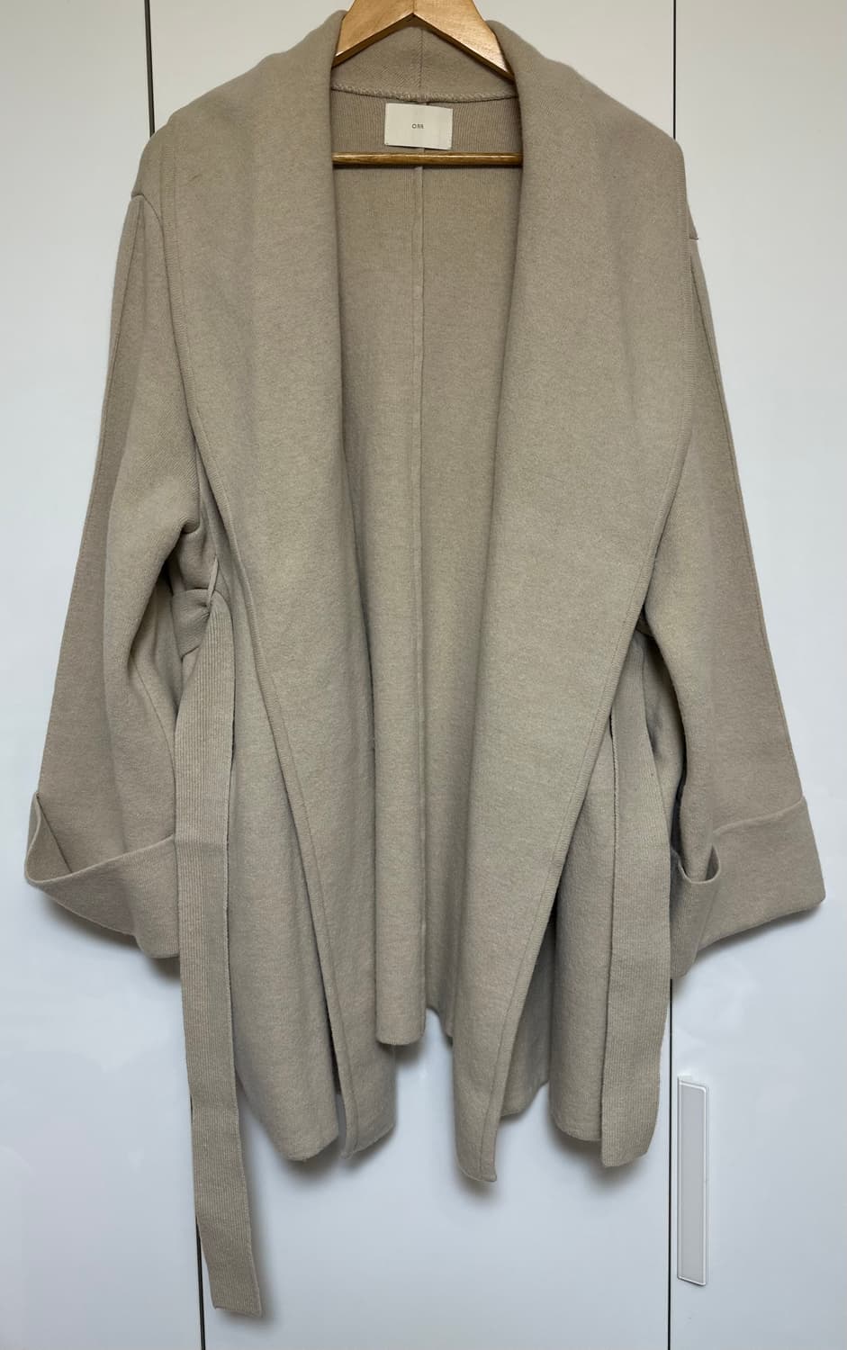 ORR 오르 베이지색 랩 울캐시미어가디건 상품이미지2