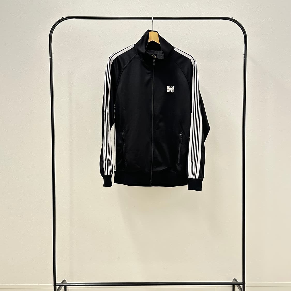 니들스 트랙 자켓  상품이미지1