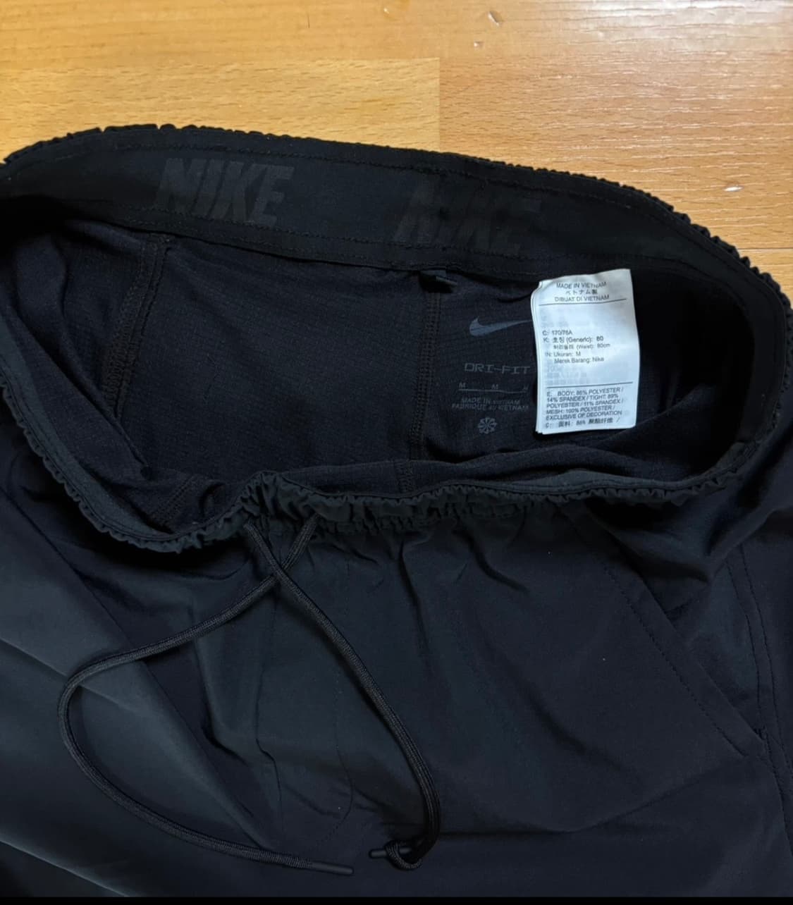 나이키 언리미티드 드라이핏 M사이즈 반바지 상품이미지2