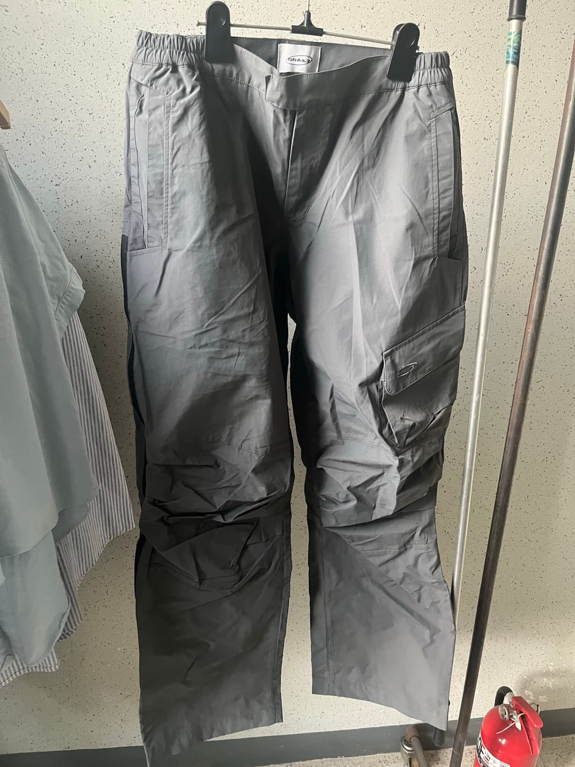 그래일즈 핀턱 나일론 팬츠 2 상품이미지1