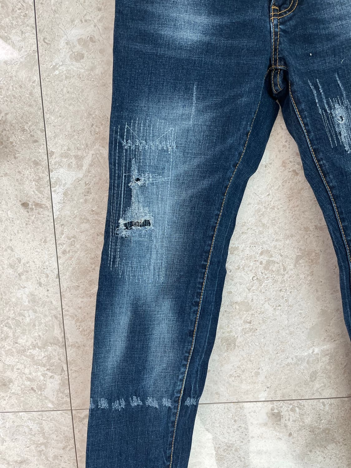 디스퀘어드2 데미지 워싱 청바지 29 상품이미지2