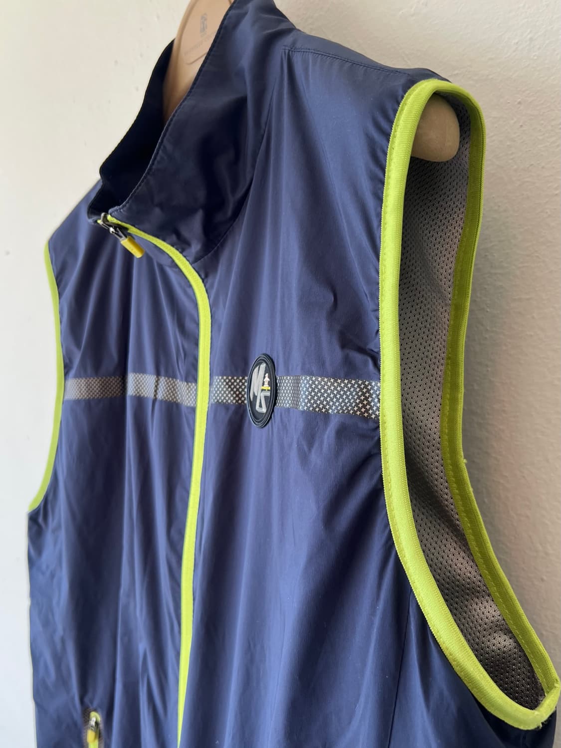 먼싱웨어 남성 네이비 바람막이조끼 골프조끼 상품이미지4