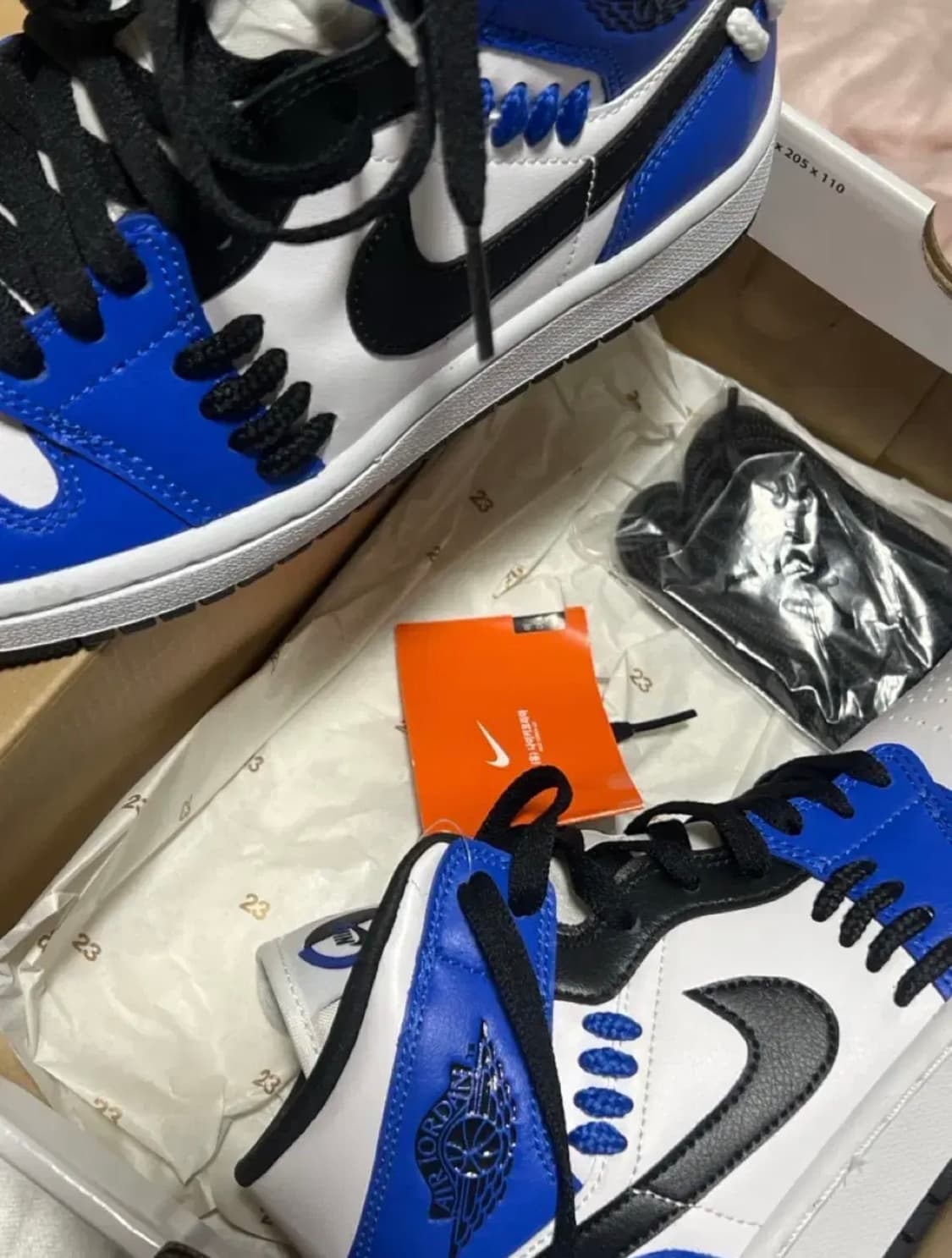 나이키 에어조던1 미드SE 시스터 후드 게임 로얄 상품이미지1