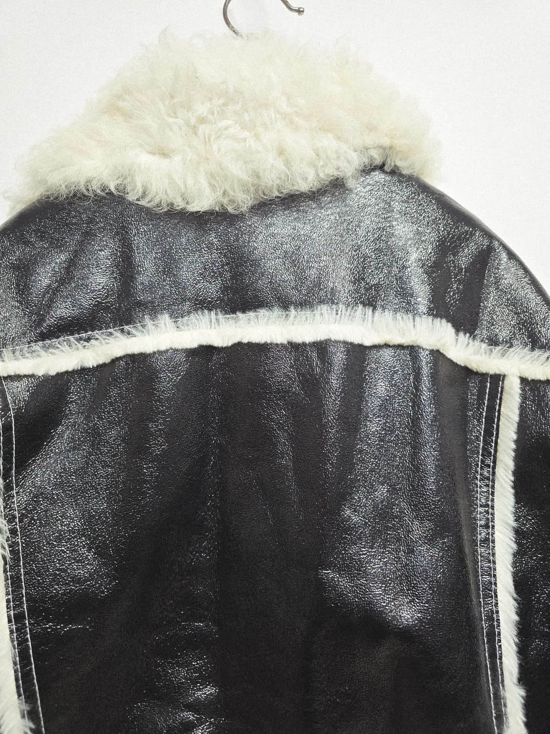 블랙 양모퍼 트리밍 크롭 자켓 상품이미지5