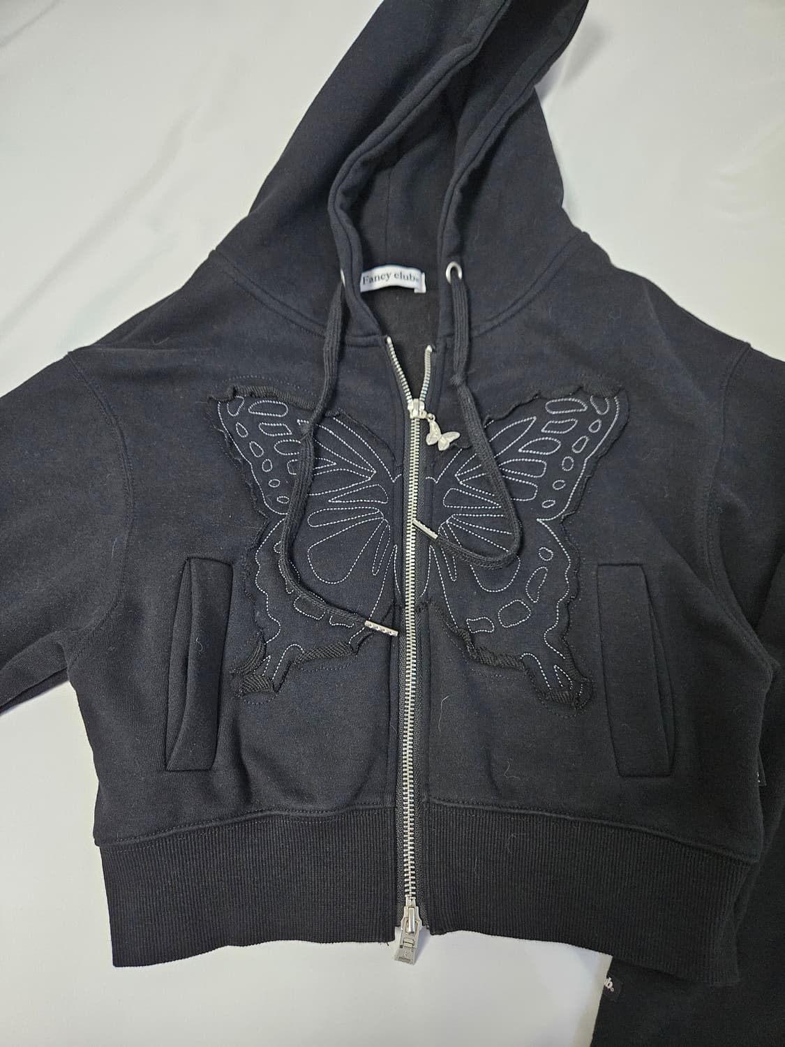 팬시클럽 위즈 패치 나비 크롭 후드집업 자켓 y2k 상품이미지2