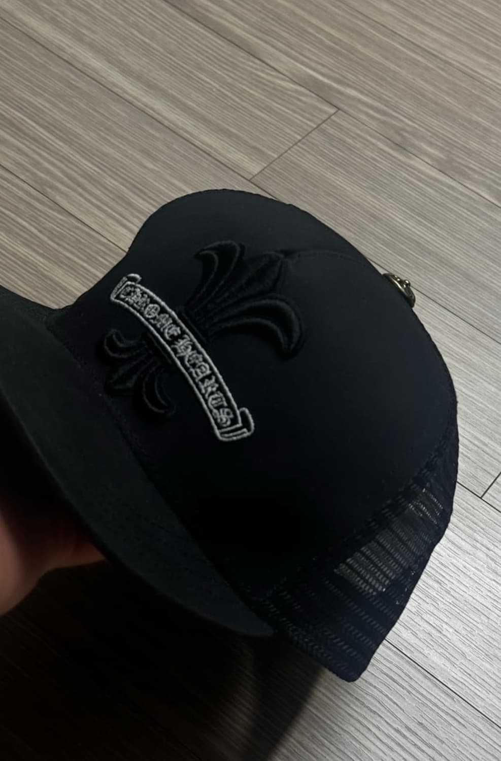 크롬하츠vip 한정판 bs엠블럼 자수 로고 트러커 캡 상품이미지3