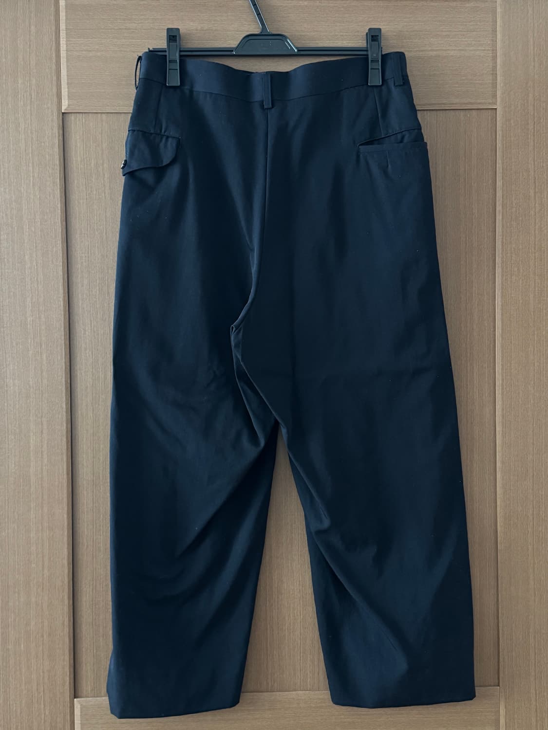 꼼데가르송 옴므플러스 폴딩 크롭 팬츠 (짙은네이비 S) 상품이미지2