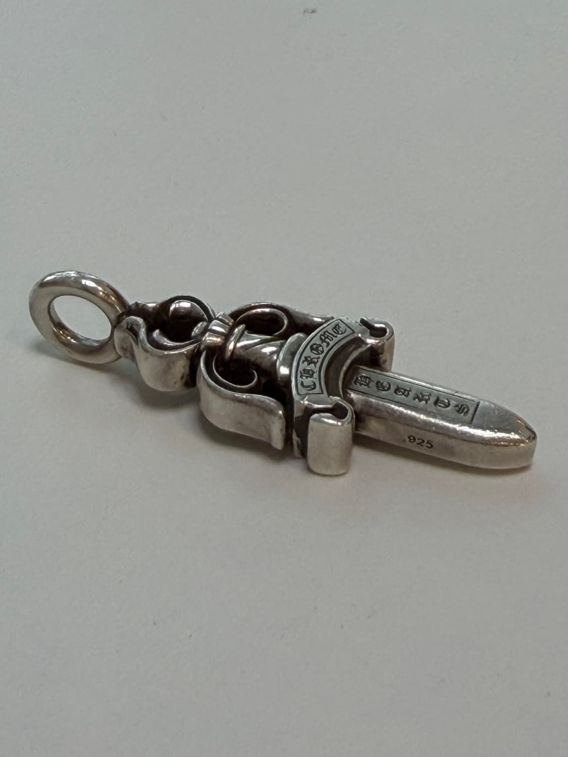 크롬하츠 더블대거 팬던트 상품이미지1