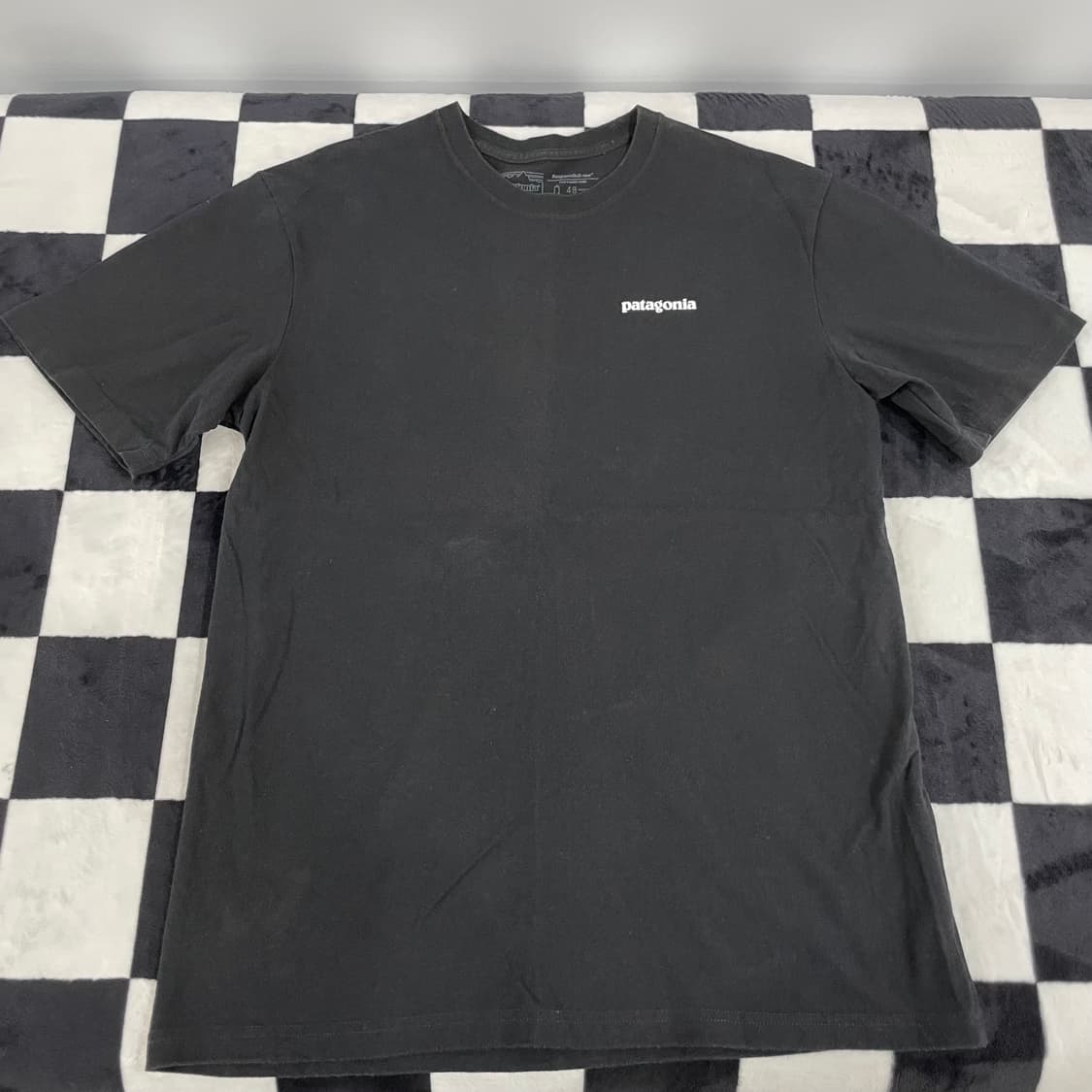 파타고니아 p-6로고 반팔 티셔츠 (M) 상품이미지1