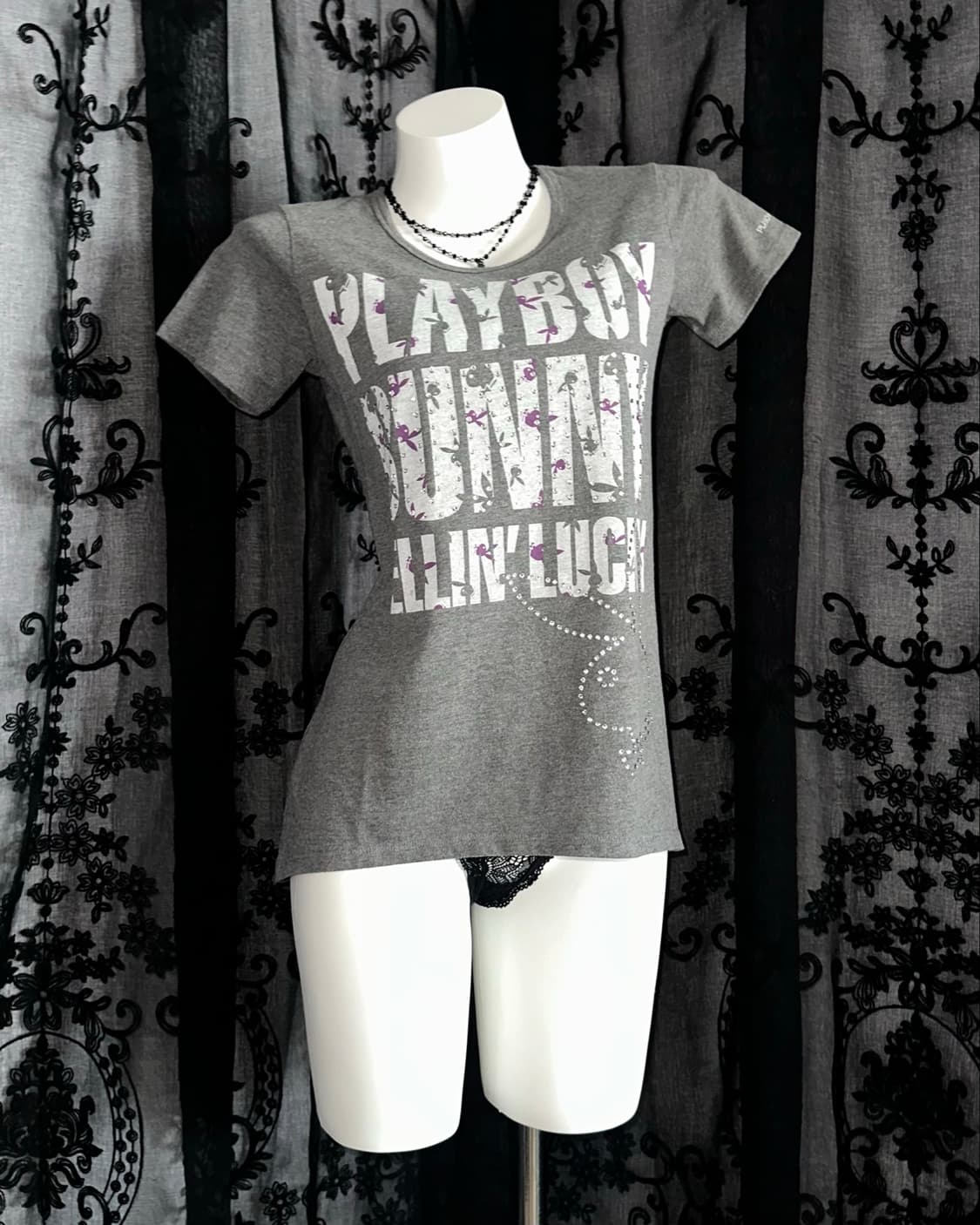 gray graphic t-shirt 상품이미지1