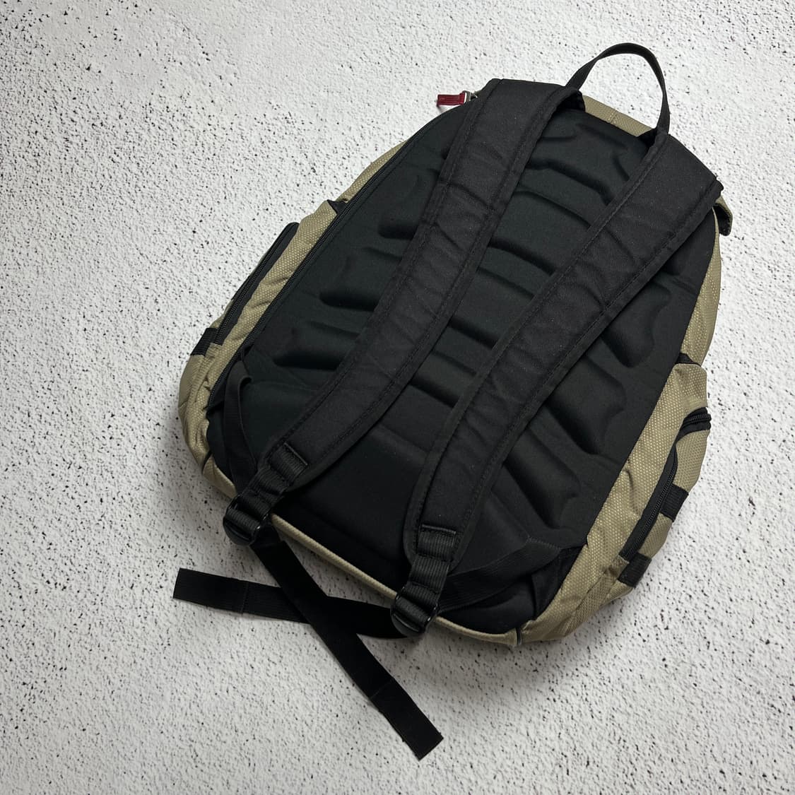 Oakley Bathroom Sink Backpack 'Desert' 상품이미지6