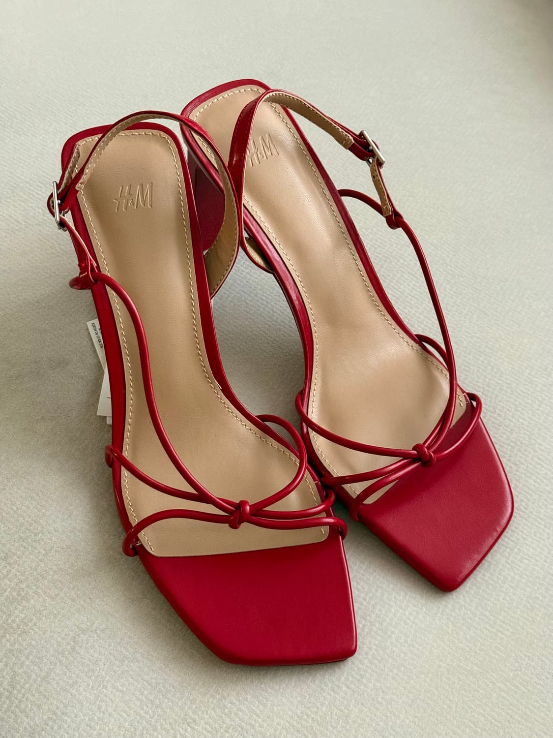 H&M 레드 스트랩 샌들 상품이미지2