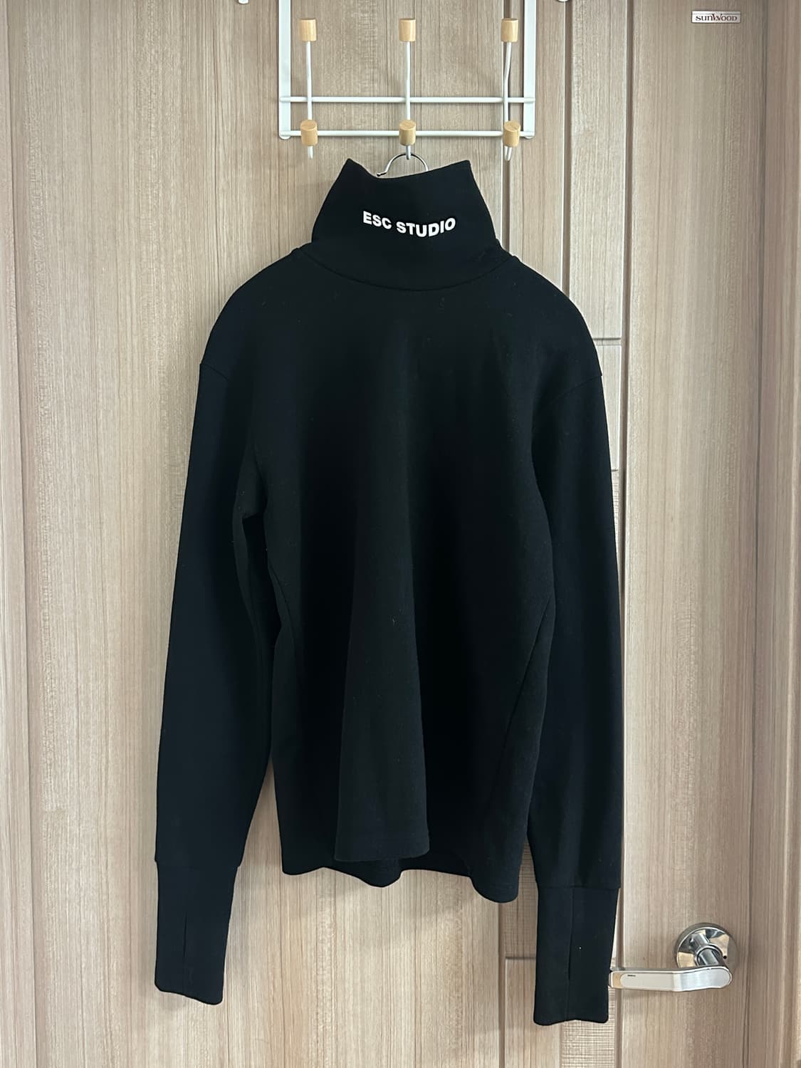 ESC스튜디오 워머 포인트 목폴라 폴라티 터틀넥  상품이미지1