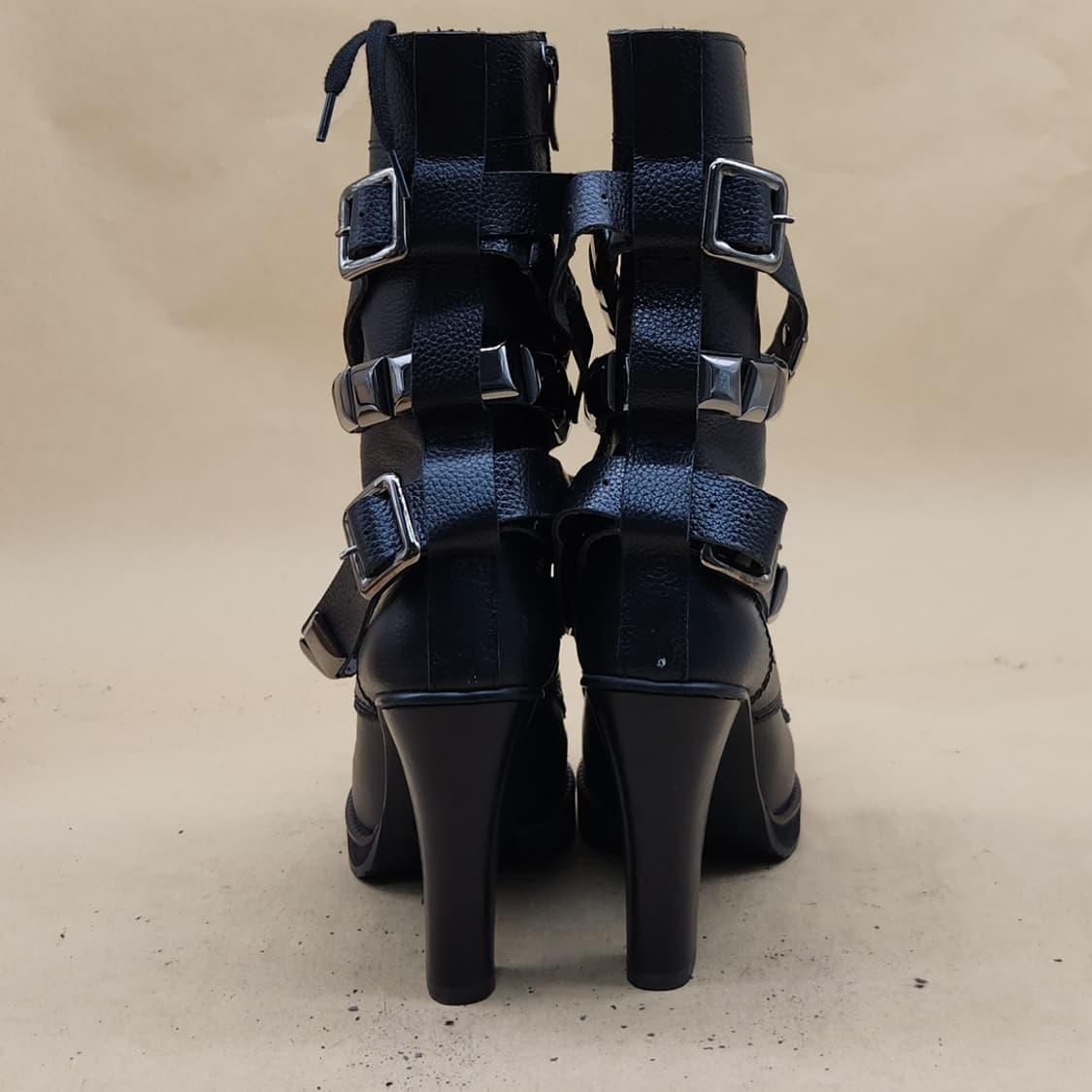 슈콤마보니 스터드 여성 워커 실사이즈 240 굽10 상품이미지4