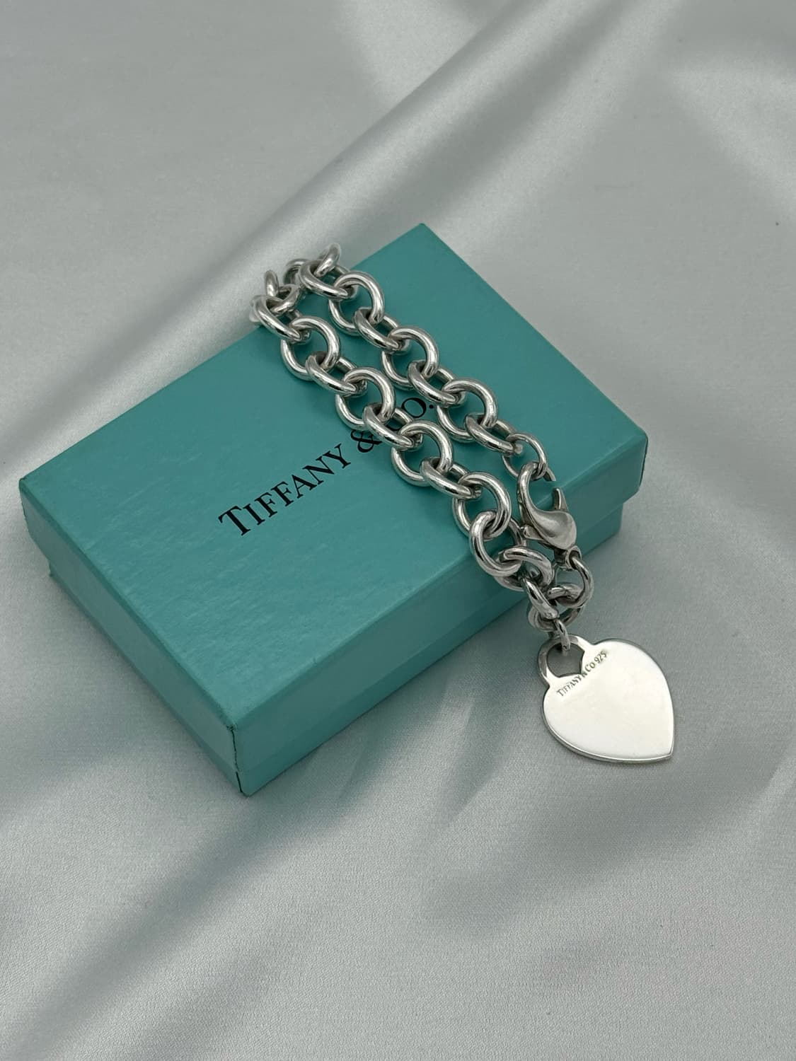 티파니앤코 하트 태그 팔찌 상품이미지1