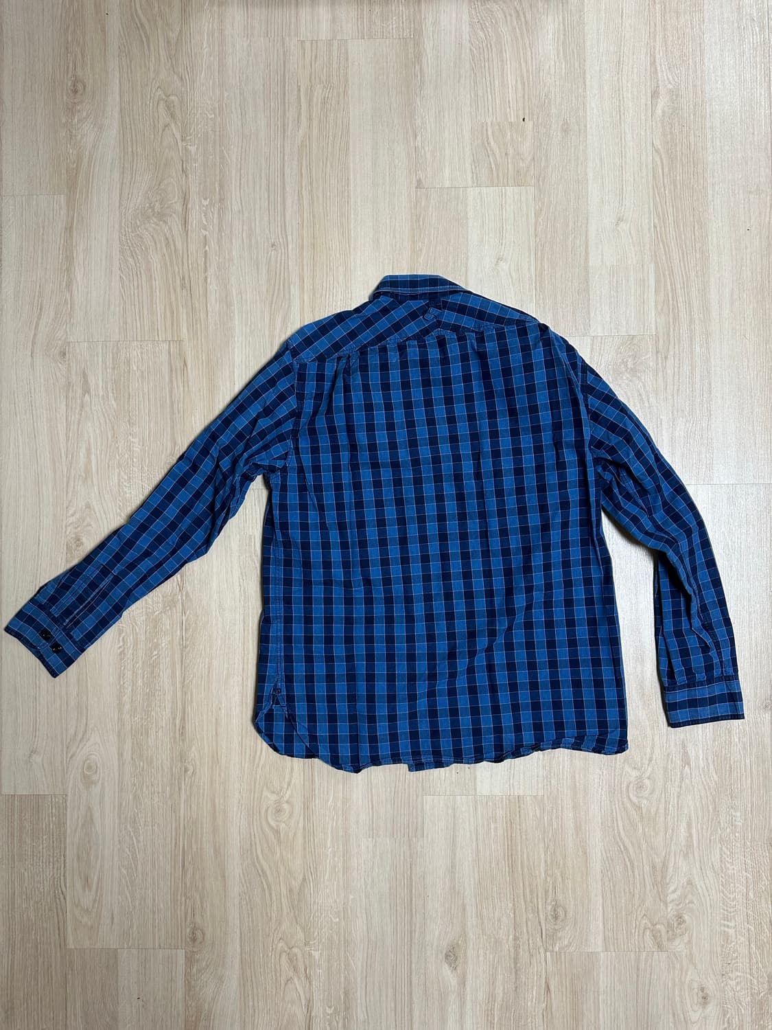 이스트로그 셔츠 상품이미지3