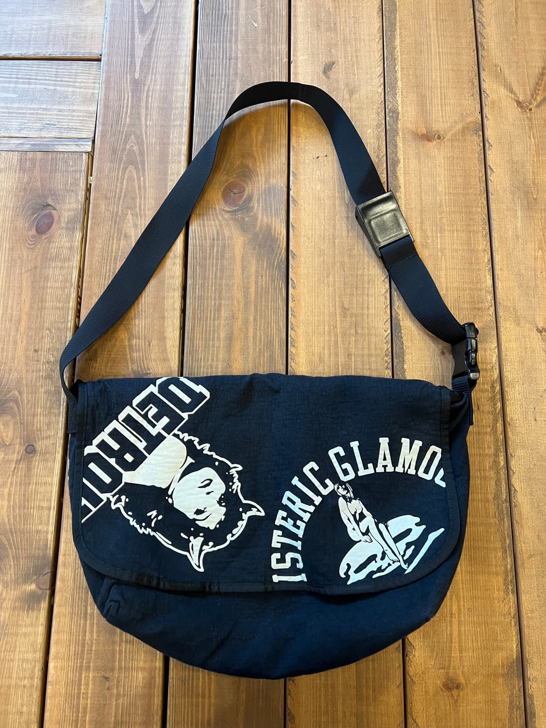 히스테릭글래머 블랙 히스걸 크로스백 상품이미지1