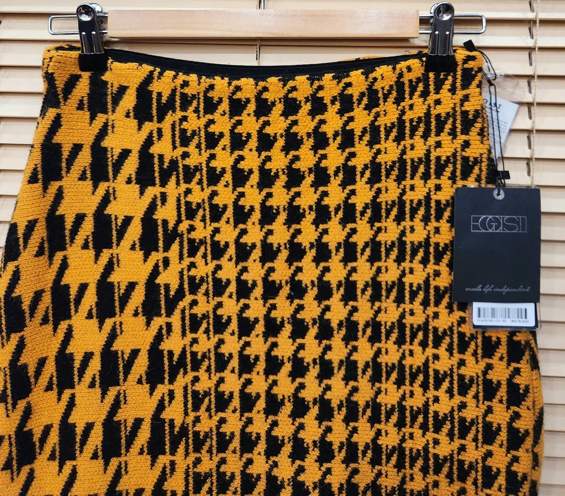 (새상품)에고이스트 밑단프릴 패턴 니트스커트55 상품이미지2