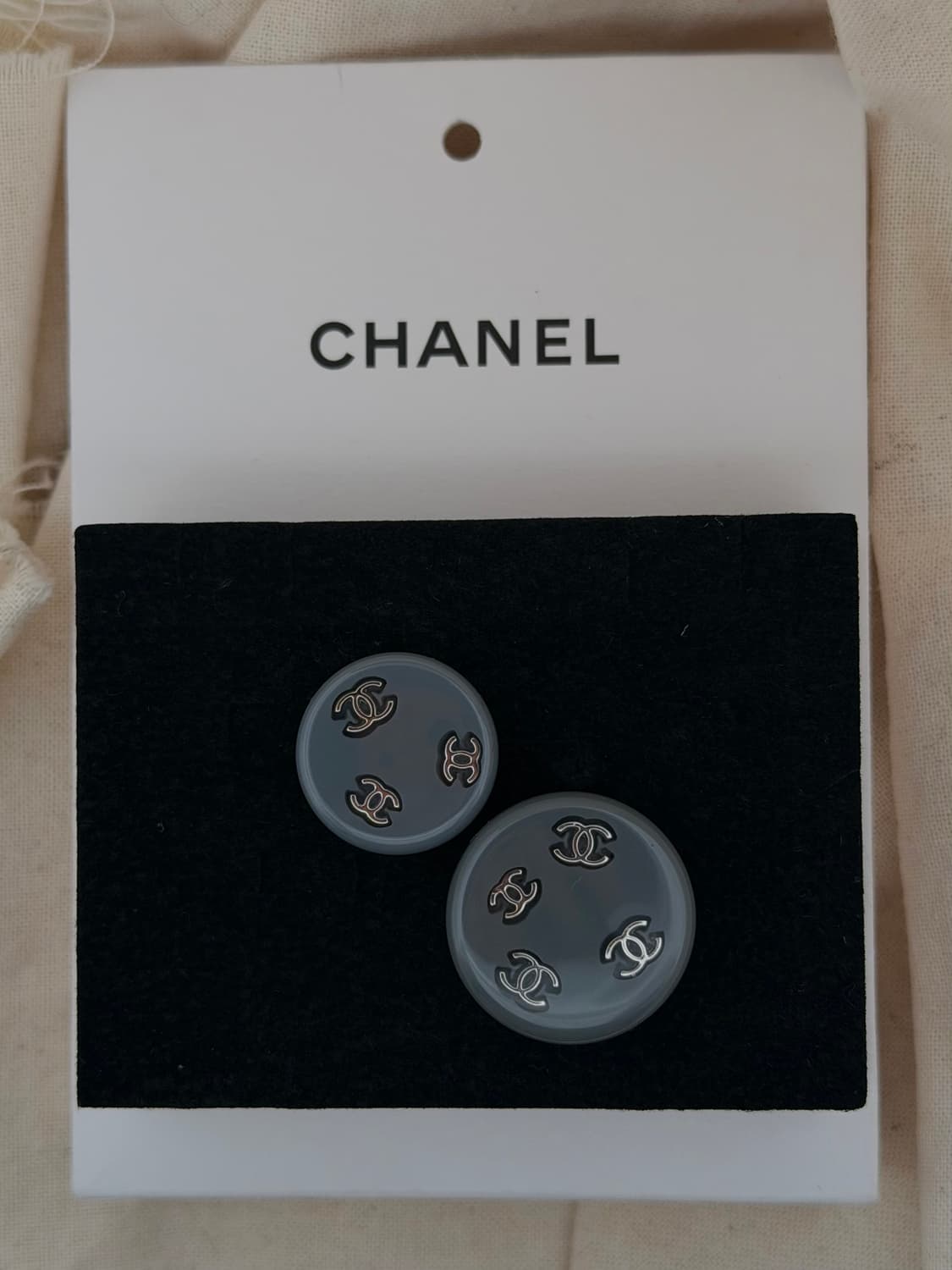 2021b / 샤넬 정품 버튼 리싸이클 이어링 상품이미지5