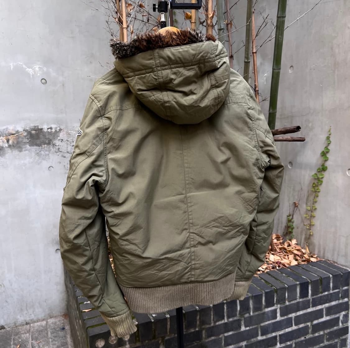 리바이스 카키 퍼 패딩 상품이미지2