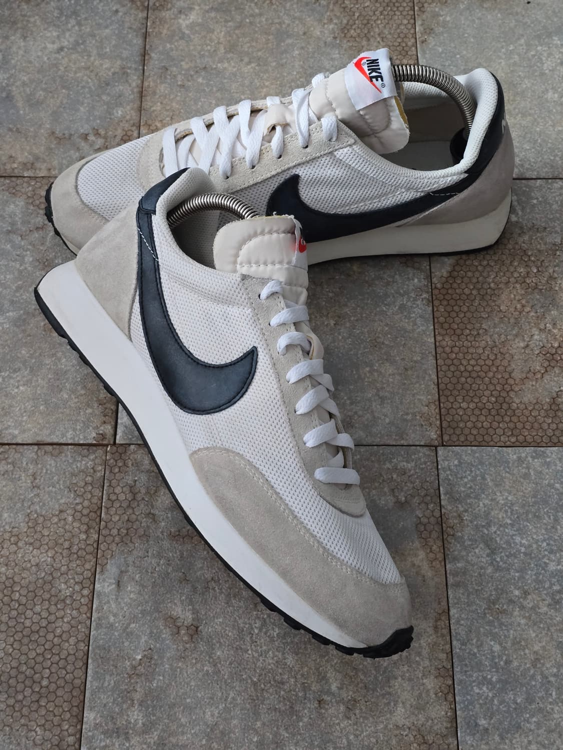 (285)나이키 에어 테일윈드 79 흰검  상품이미지7